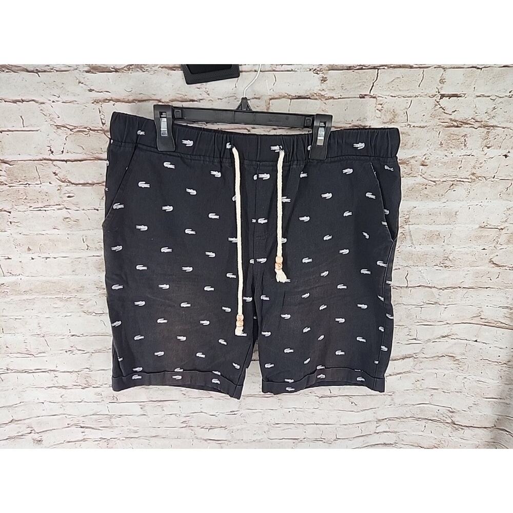 YTD Exclusive Style Shorts Mens Size Medium Black With Alligators Drawstring